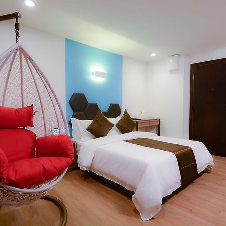 Memoire Hornbill Hotel Kuching Extérieur photo