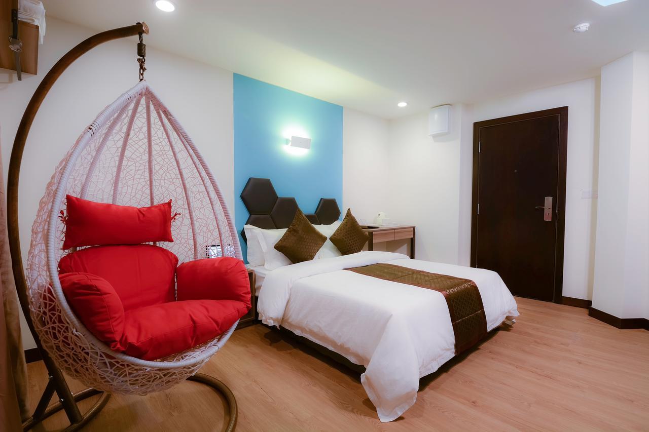 Memoire Hornbill Hotel Kuching Extérieur photo