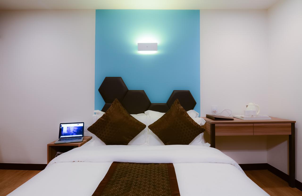 Memoire Hornbill Hotel Kuching Extérieur photo