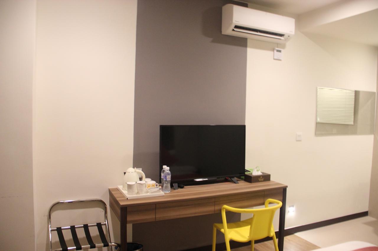 Memoire Hornbill Hotel Kuching Extérieur photo