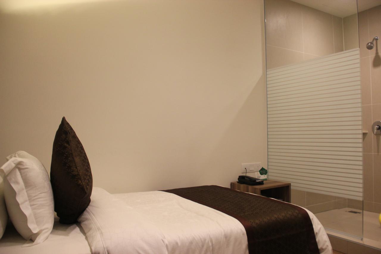 Memoire Hornbill Hotel Kuching Extérieur photo